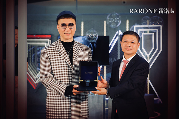 4. Sun Honglei Attends Rarone’s New Product Launch Conference --Concept Style of Kinght Collection